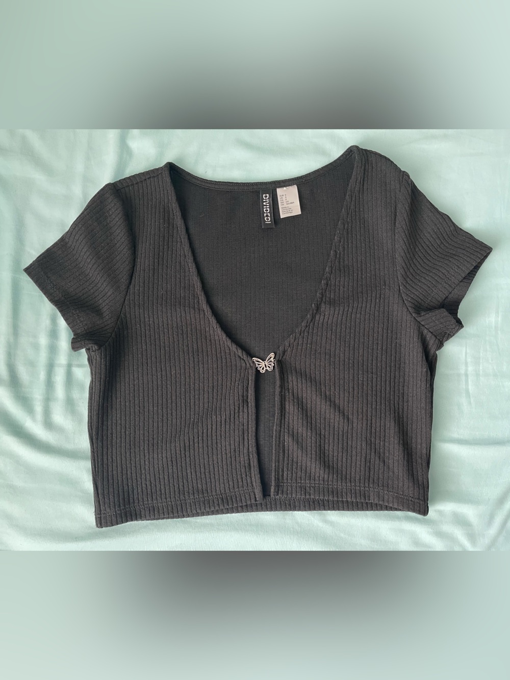 Divided Black Ribbed Short Sleeve Hook-Front Top Size-S